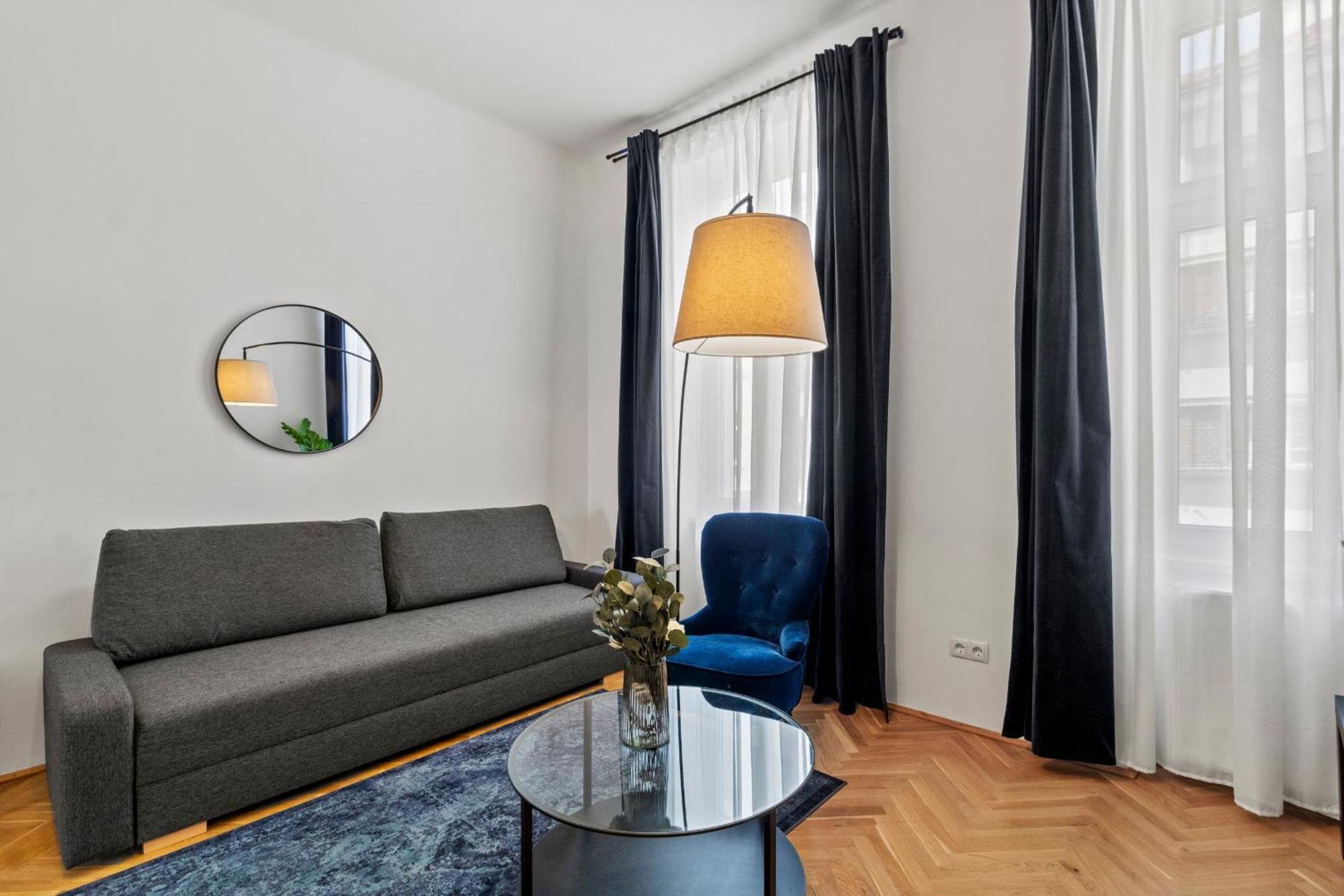 Balcony Apartment, 4 Min To U3 Zipperer Strasse เวียนนา ภายนอก รูปภาพ